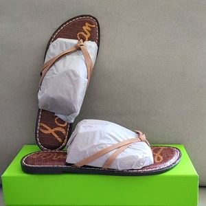 Sam Edelman Gerianne Patent Leather Thong Sandals in ALMOND